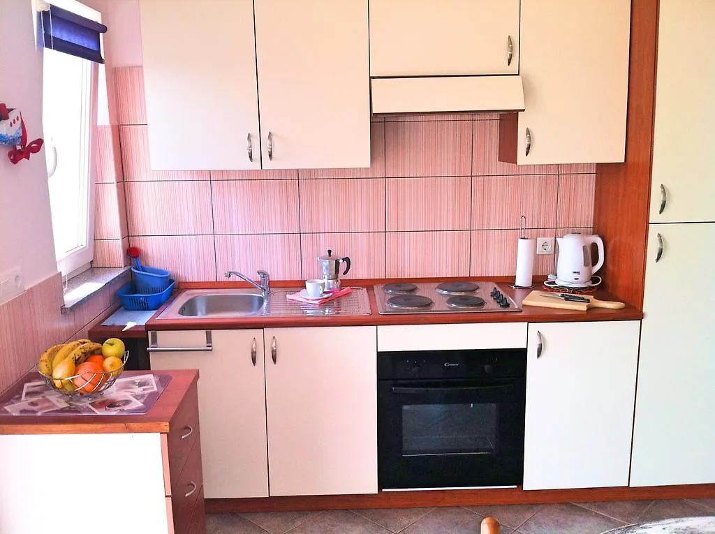 Apartments Luna Lovran 0*,